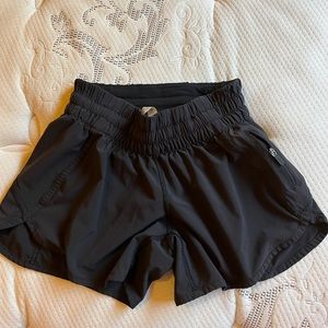 Lulu lemon running shorts